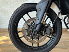 TRIUMPH TIGER 800 /2018 RT 811 VEÍCULOS ARROIO DO MEIO / Carros no Vale