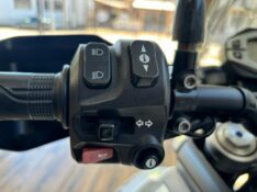 TRIUMPH TIGER 800 /2018 RT 811 VEÍCULOS ARROIO DO MEIO / Carros no Vale