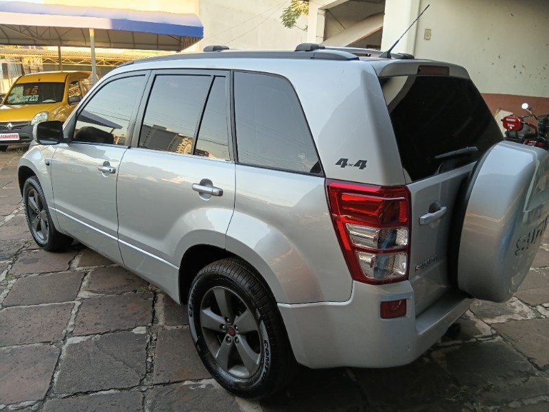 SUZUKI GRAND VITARA 4X4 2.0 16V 2009/2010 SCHAEFER AUTOMÓVEIS TEUTÔNIA / Carros no Vale SUZUKI GRAND VITARA 4X4 2.0 16V 2009/2010 SCHAEFER AUTOMÓVEIS TEUTÔNIA / Carros no Vale