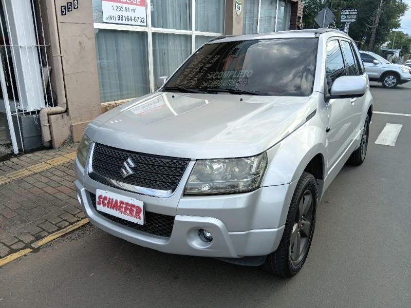 SUZUKI GRAND VITARA 4X4 2.0 16V 2009/2010 SCHAEFER AUTOMÓVEIS TEUTÔNIA / Carros no Vale SUZUKI GRAND VITARA 4X4 2.0 16V 2009/2010 SCHAEFER AUTOMÓVEIS TEUTÔNIA / Carros no Vale
