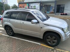 SUZUKI GRAND VITARA 4X4 2.0 16V 2009/2010 SCHAEFER AUTOMÓVEIS TEUTÔNIA / Carros no Vale