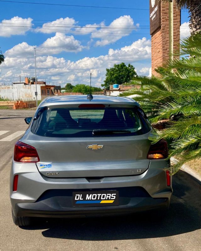 Chevrolet Onix 10 Lt2 2023/2024 DL MOTORS LAJEADO / Carros no Vale
