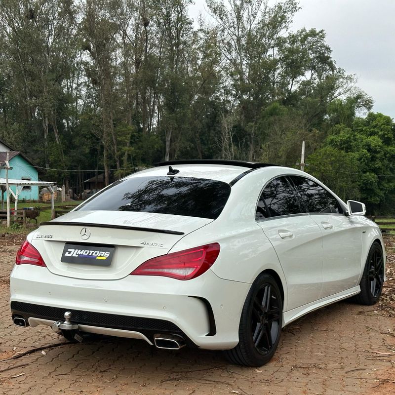 Mercedes-benz Cla250 4m 2015/2015 DL MOTORS LAJEADO / Carros no Vale