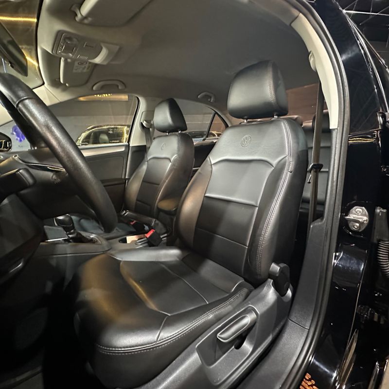 Volkswagen Jetta Tl Ac 2015/2016 DL MOTORS LAJEADO / Carros no Vale