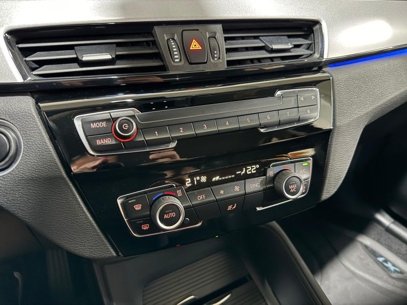 BMW X1 2.0 16V TURBO ACTIVEFLEX SDRIVE20I 2021/2022 SUL SERRA MOTORS CAXIAS DO SUL / Carros no Vale
