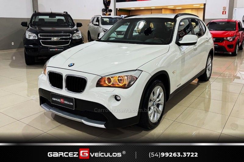 BMW X1 2.0 18I 4X2 16V 2010/2011 GARCEZ VEÍCULOS BENTO GONÇALVES / Carros no Vale