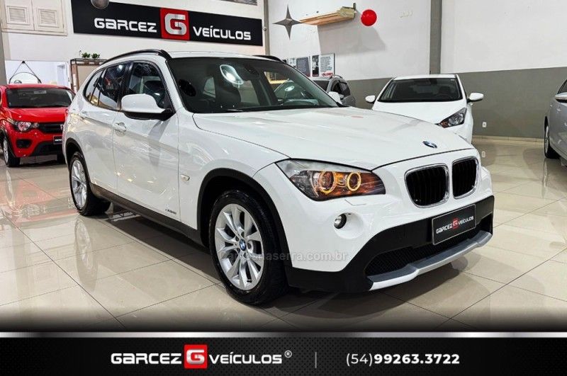 BMW X1 2.0 18I 4X2 16V 2010/2011 GARCEZ VEÍCULOS BENTO GONÇALVES / Carros no Vale