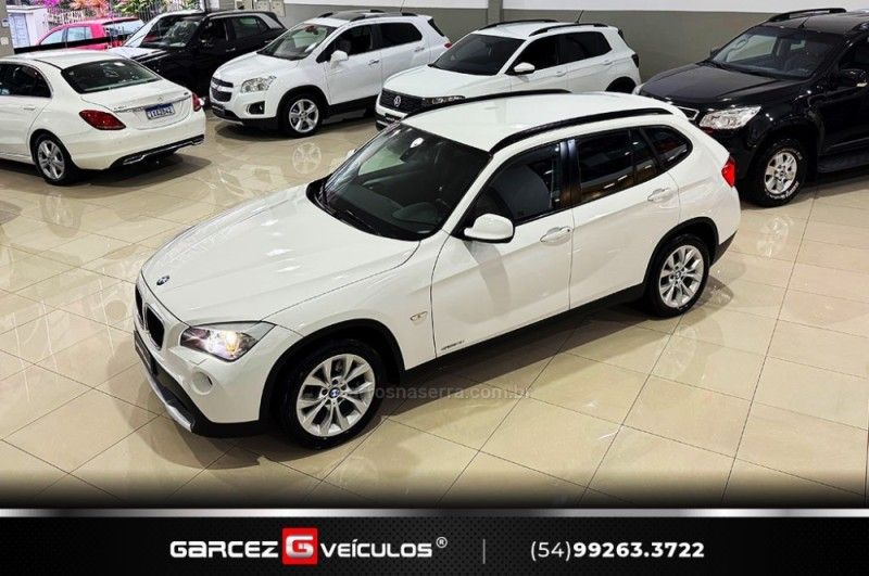 BMW X1 2.0 18I 4X2 16V 2010/2011 GARCEZ VEÍCULOS BENTO GONÇALVES / Carros no Vale