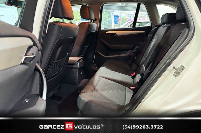 BMW X1 2.0 18I 4X2 16V 2010/2011 GARCEZ VEÍCULOS BENTO GONÇALVES / Carros no Vale