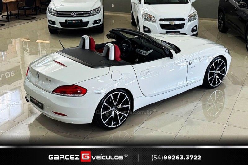 BMW Z4 2.0 ROADSTER 20I GP 16V 2011/2012 GARCEZ VEÍCULOS BENTO GONÇALVES / Carros no Vale