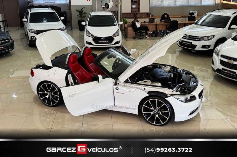 BMW Z4 2.0 ROADSTER 20I GP 16V 2011/2012 GARCEZ VEÍCULOS BENTO GONÇALVES / Carros no Vale