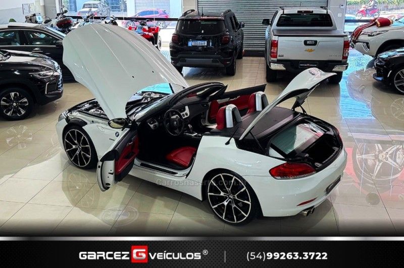 BMW Z4 2.0 ROADSTER 20I GP 16V 2011/2012 GARCEZ VEÍCULOS BENTO GONÇALVES / Carros no Vale