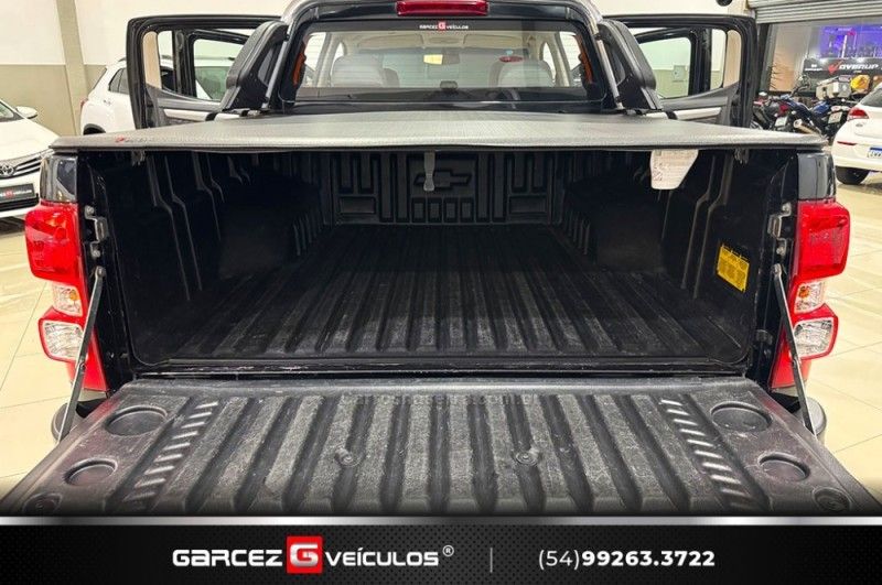 CHEVROLET S10 2.8 LT 4X4 CD 16V TURBO 2014/2015 GARCEZ VEÍCULOS BENTO GONÇALVES / Carros no Vale