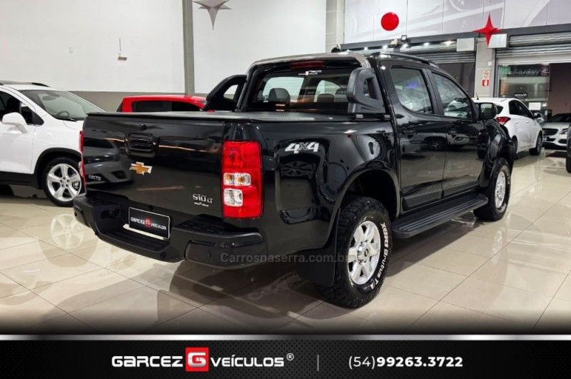 CHEVROLET S10 2.8 LT 4X4 CD 16V TURBO 2014/2015 GARCEZ VEÍCULOS BENTO GONÇALVES / Carros no Vale