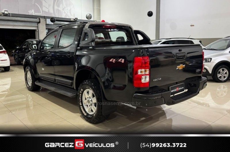 CHEVROLET S10 2.8 LT 4X4 CD 16V TURBO 2014/2015 GARCEZ VEÍCULOS BENTO GONÇALVES / Carros no Vale