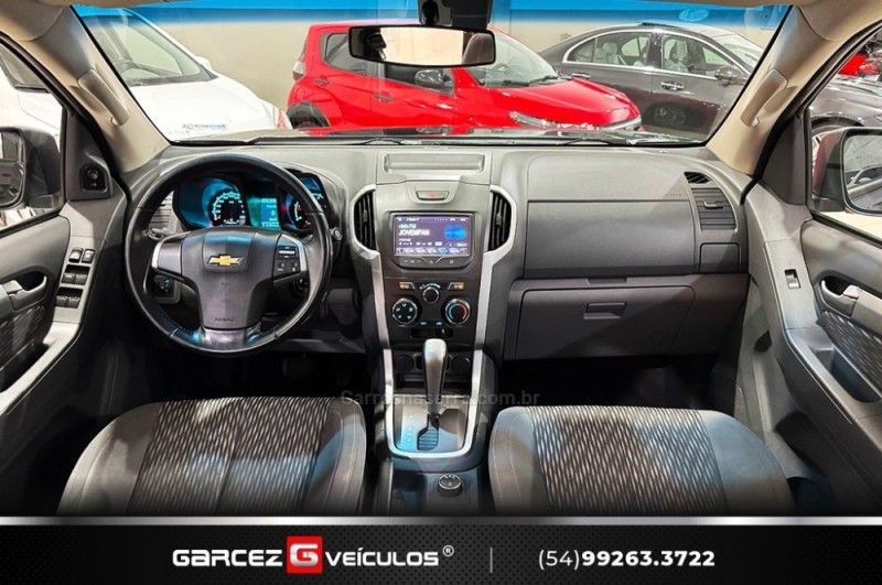 CHEVROLET S10 2.8 LT 4X4 CD 16V TURBO 2014/2015 GARCEZ VEÍCULOS BENTO GONÇALVES / Carros no Vale