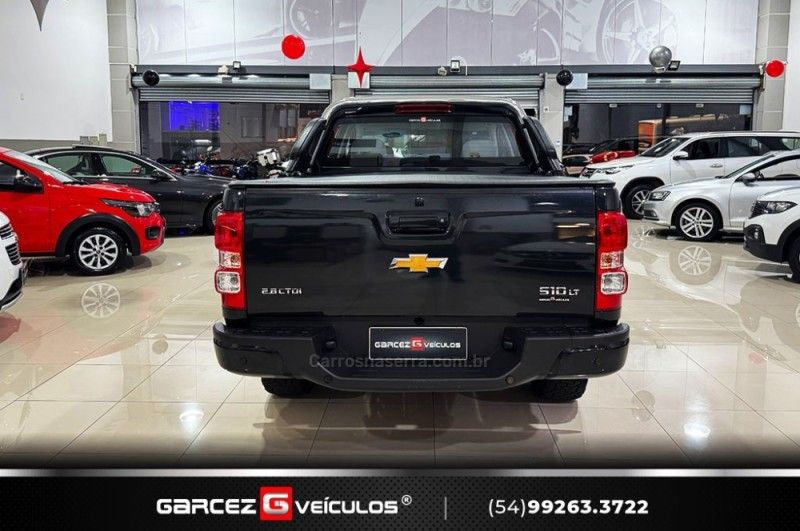 CHEVROLET S10 2.8 LT 4X4 CD 16V TURBO 2014/2015 GARCEZ VEÍCULOS BENTO GONÇALVES / Carros no Vale