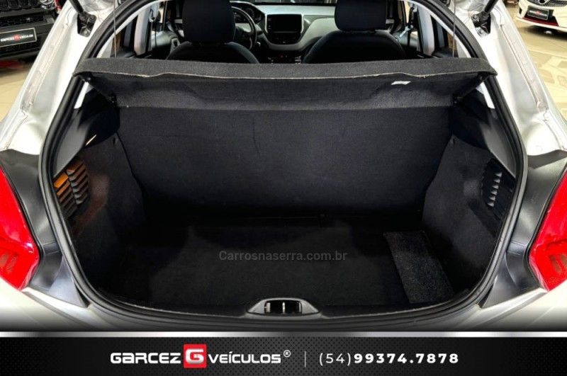 PEUGEOT 208 1.5 ACTIVE PACK 8V 2015/2016 GARCEZ VEÍCULOS BENTO GONÇALVES / Carros no Vale