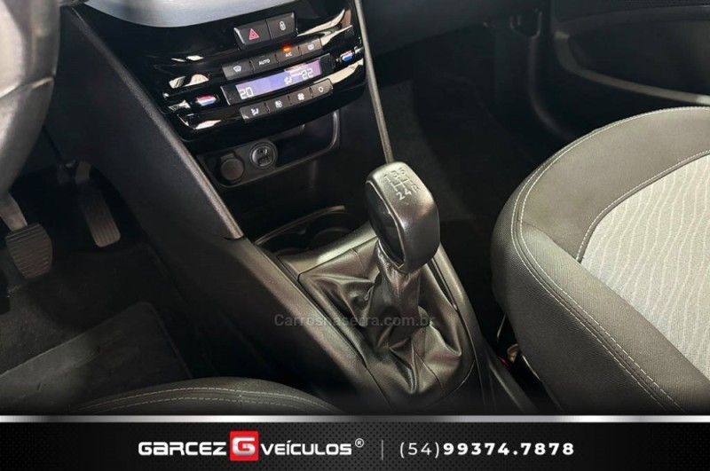 PEUGEOT 208 1.5 ACTIVE PACK 8V 2015/2016 GARCEZ VEÍCULOS BENTO GONÇALVES / Carros no Vale