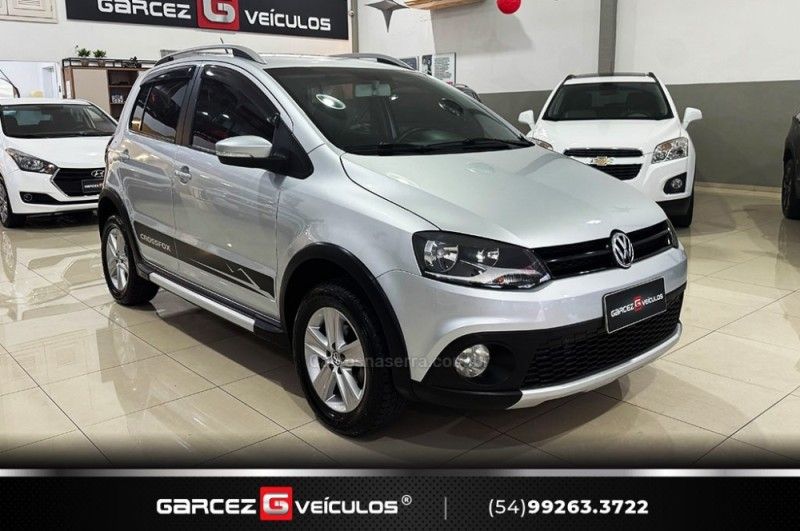 VOLKSWAGEN CROSSFOX 1.6 MI 8V 2010/2011 GARCEZ VEÍCULOS BENTO GONÇALVES / Carros no Vale