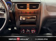 VOLKSWAGEN CROSSFOX 1.6 MI 8V 2010/2011 GARCEZ VEÍCULOS BENTO GONÇALVES / Carros no Vale