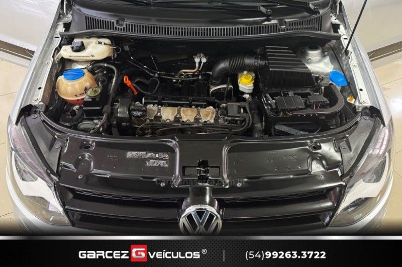 VOLKSWAGEN CROSSFOX 1.6 MI 8V 2010/2011 GARCEZ VEÍCULOS BENTO GONÇALVES / Carros no Vale