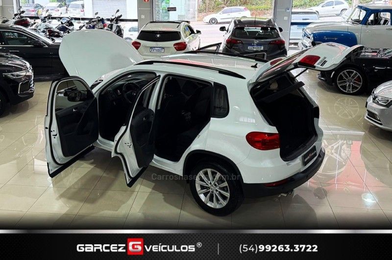 VOLKSWAGEN TIGUAN 1.4 TSI 16V TURBO 2017/2017 GARCEZ VEÍCULOS BENTO GONÇALVES / Carros no Vale