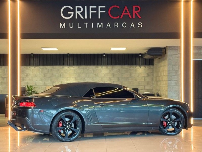 CHEVROLET CAMARO 6.2 SS COUPÉ V8 2014/2014 GRIFFCAR MULTIMARCAS DOIS IRMÃOS / Carros no Vale