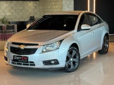 CHEVROLET CRUZE 1.8 LT 16V 2013/2014 GRIFFCAR MULTIMARCAS DOIS IRMÃOS / Carros no Vale