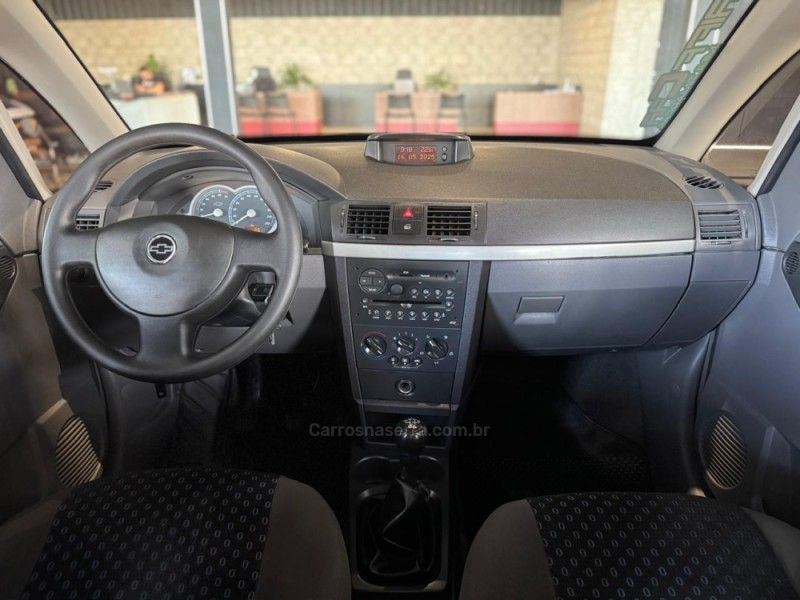 CHEVROLET MERIVA 1.4 MPFI MAXX 8V ECONO 2010/2011 GRIFFCAR MULTIMARCAS DOIS IRMÃOS / Carros no Vale