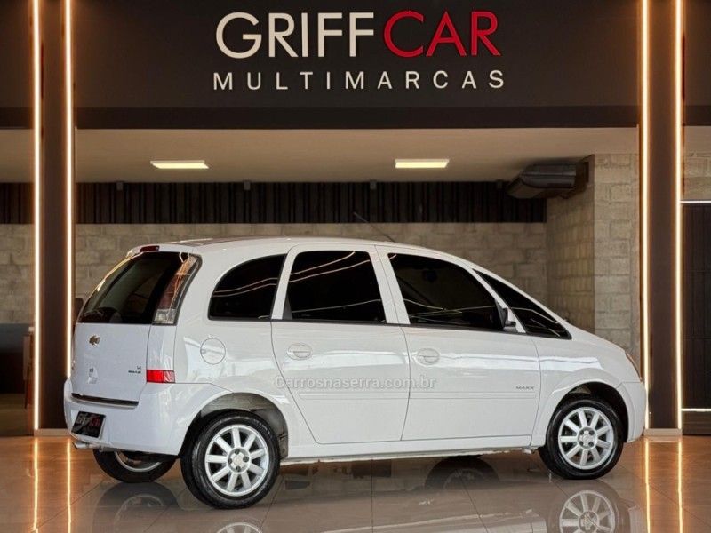CHEVROLET MERIVA 1.4 MPFI MAXX 8V ECONO 2010/2011 GRIFFCAR MULTIMARCAS DOIS IRMÃOS / Carros no Vale