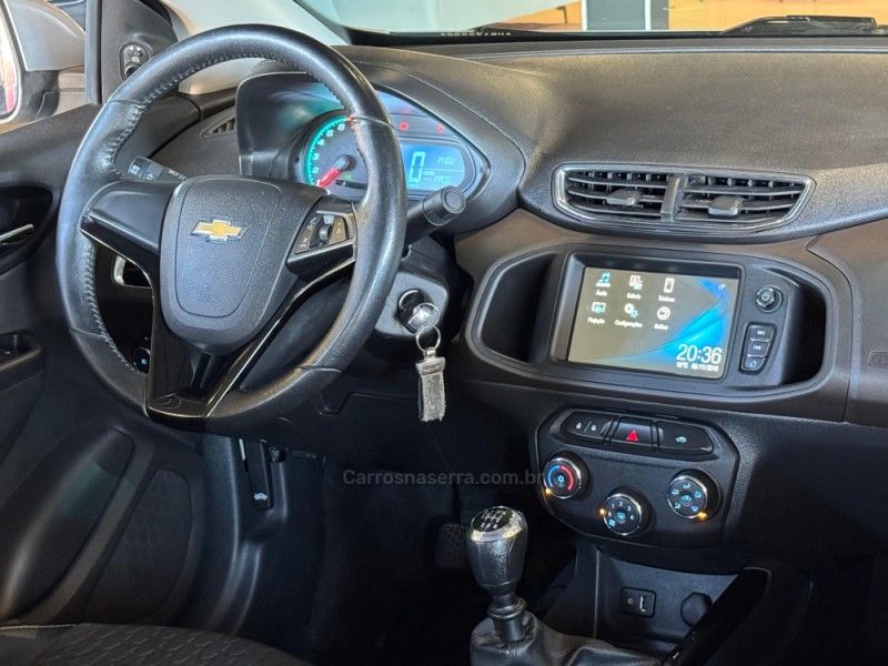 CHEVROLET PRISMA 1.4 MPFI LTZ 8V 2016/2017 GRIFFCAR MULTIMARCAS DOIS IRMÃOS / Carros no Vale