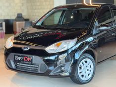 FORD FIESTA 1.0 SE 8V 2013/2014 GRIFFCAR MULTIMARCAS DOIS IRMÃOS / Carros no Vale
