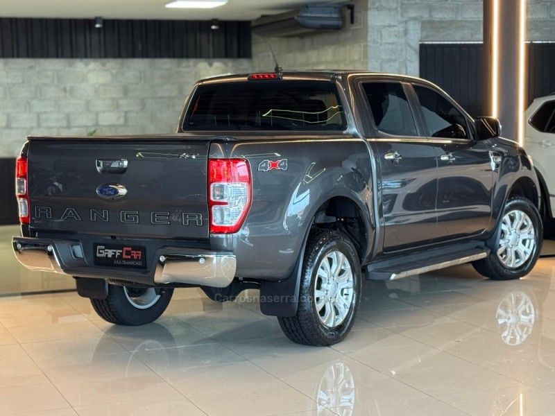 FORD RANGER 3.2 XLT 4X4 CD 20V 2020/2020 GRIFFCAR MULTIMARCAS DOIS IRMÃOS / Carros no Vale