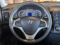 HYUNDAI I30 2.0 MPI 16V 2011/2012 GRIFFCAR MULTIMARCAS DOIS IRMÃOS / Carros no Vale