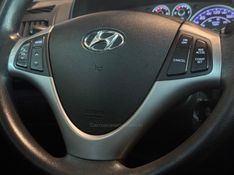 HYUNDAI I30 2.0 MPI 16V 2011/2012 GRIFFCAR MULTIMARCAS DOIS IRMÃOS / Carros no Vale