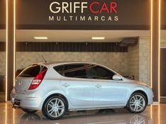 HYUNDAI I30 2.0 MPI 16V 2011/2012 GRIFFCAR MULTIMARCAS DOIS IRMÃOS / Carros no Vale