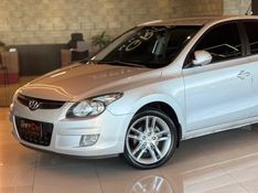 HYUNDAI I30 2.0 MPI 16V 2011/2012 GRIFFCAR MULTIMARCAS DOIS IRMÃOS / Carros no Vale