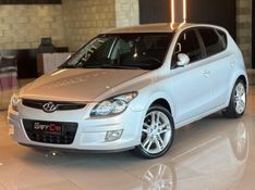 HYUNDAI I30 2.0 MPI 16V 2011/2012 GRIFFCAR MULTIMARCAS DOIS IRMÃOS / Carros no Vale