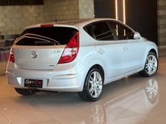 HYUNDAI I30 2.0 MPI 16V 2011/2012 GRIFFCAR MULTIMARCAS DOIS IRMÃOS / Carros no Vale