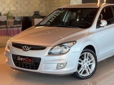 HYUNDAI I30 2.0 MPI 16V 2011/2012 GRIFFCAR MULTIMARCAS DOIS IRMÃOS / Carros no Vale