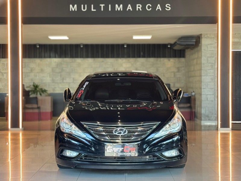 HYUNDAI SONATA 2.4 MPFI I4 16V 182CV 2012/2013 GRIFFCAR MULTIMARCAS DOIS IRMÃOS / Carros no Vale