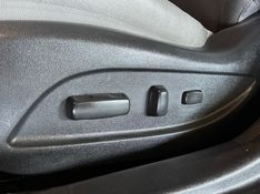 HYUNDAI SONATA 2.4 MPFI I4 16V 182CV 2012/2013 GRIFFCAR MULTIMARCAS DOIS IRMÃOS / Carros no Vale