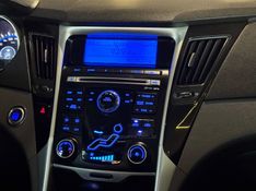 HYUNDAI SONATA 2.4 MPFI I4 16V 182CV 2012/2013 GRIFFCAR MULTIMARCAS DOIS IRMÃOS / Carros no Vale