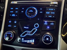 HYUNDAI SONATA 2.4 MPFI I4 16V 182CV 2012/2013 GRIFFCAR MULTIMARCAS DOIS IRMÃOS / Carros no Vale