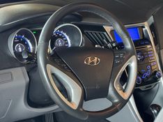 HYUNDAI SONATA 2.4 MPFI I4 16V 182CV 2012/2013 GRIFFCAR MULTIMARCAS DOIS IRMÃOS / Carros no Vale
