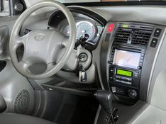 HYUNDAI TUCSON 2.0 MPFI GLS 16V 143CV 2WD 2015/2016 GRIFFCAR MULTIMARCAS DOIS IRMÃOS / Carros no Vale