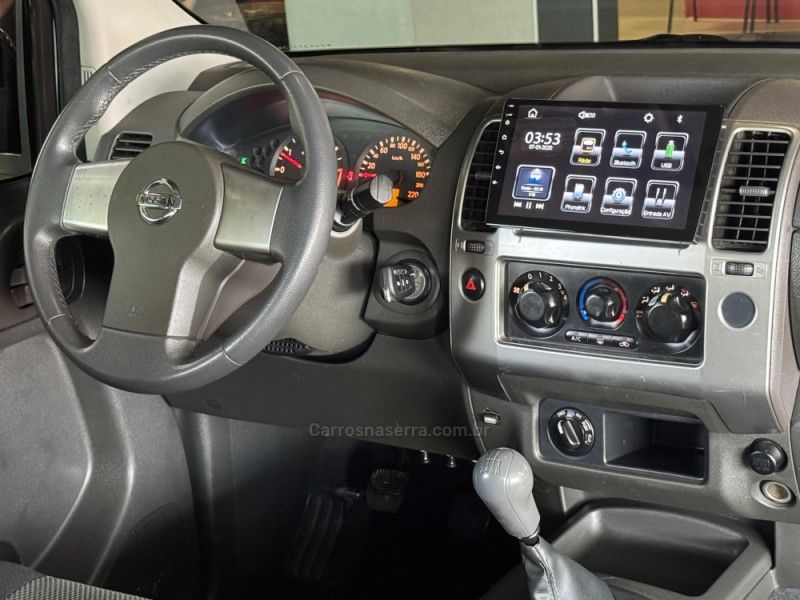 NISSAN FRONTIER 2.5 SE ATTACK 4X4 CD TURBO ELETRONIC 2011/2012 GRIFFCAR MULTIMARCAS DOIS IRMÃOS / Carros no Vale