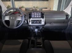 NISSAN FRONTIER 2.5 SE ATTACK 4X4 CD TURBO ELETRONIC 2011/2012 GRIFFCAR MULTIMARCAS DOIS IRMÃOS / Carros no Vale