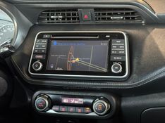 NISSAN KICKS 1.6 16V RIO XTRONIC 2016/2017 GRIFFCAR MULTIMARCAS DOIS IRMÃOS / Carros no Vale